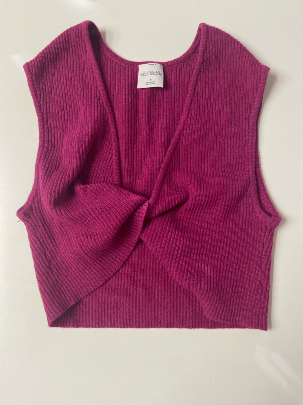Wild Fable Fuchsia Ribbed Knit Twist Knot Front Tank never worn women/YA size S